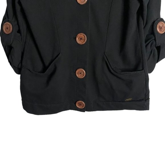Orb Women's Black Knit Sweater Jacket with Coconut Buttons - Picture 3 of 9